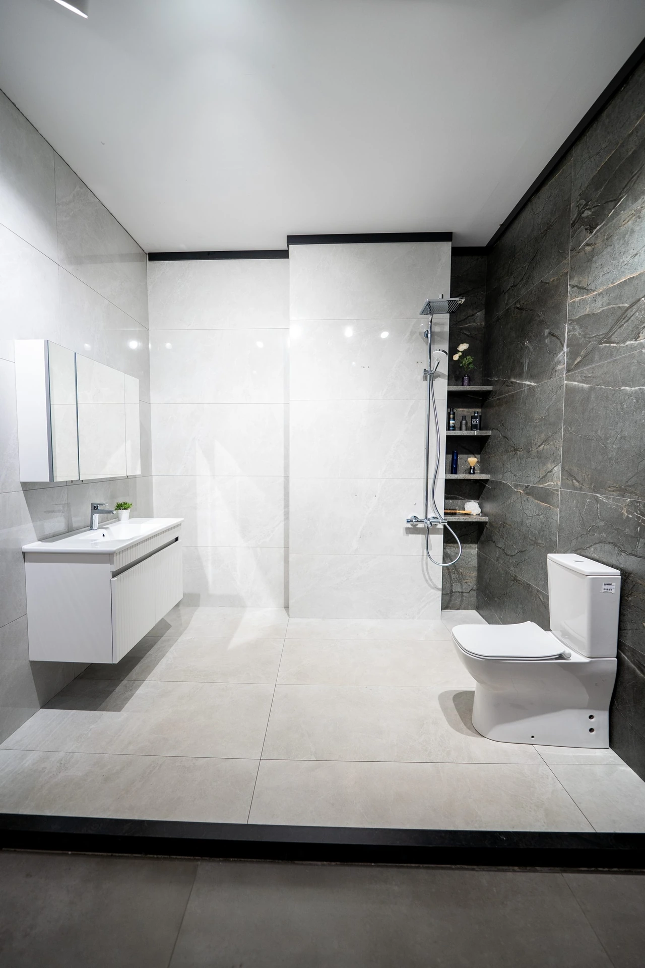 Banyo teşhiri